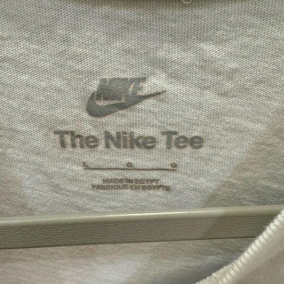 Nike Air tee with killer whale - Picture 3 of 3